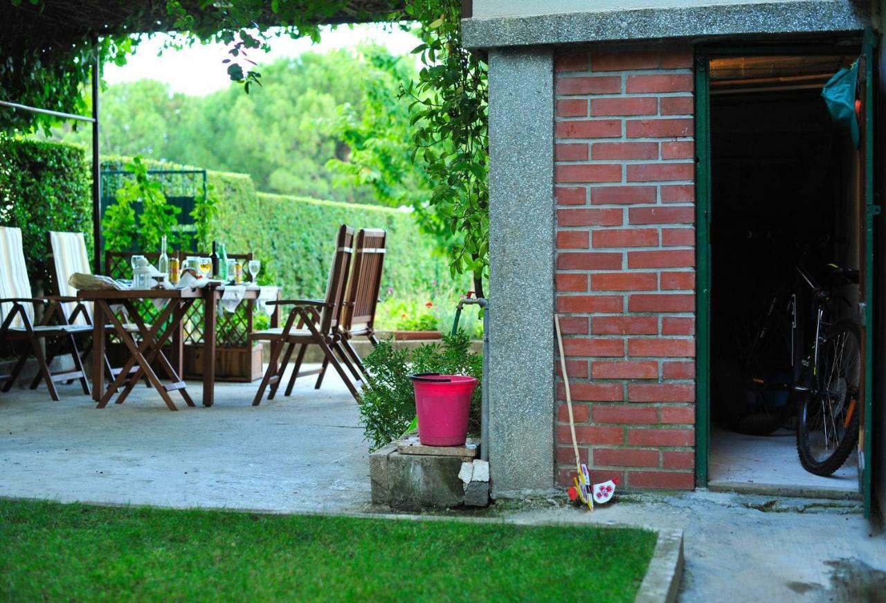 Green Garden Apartment Split Exterior photo